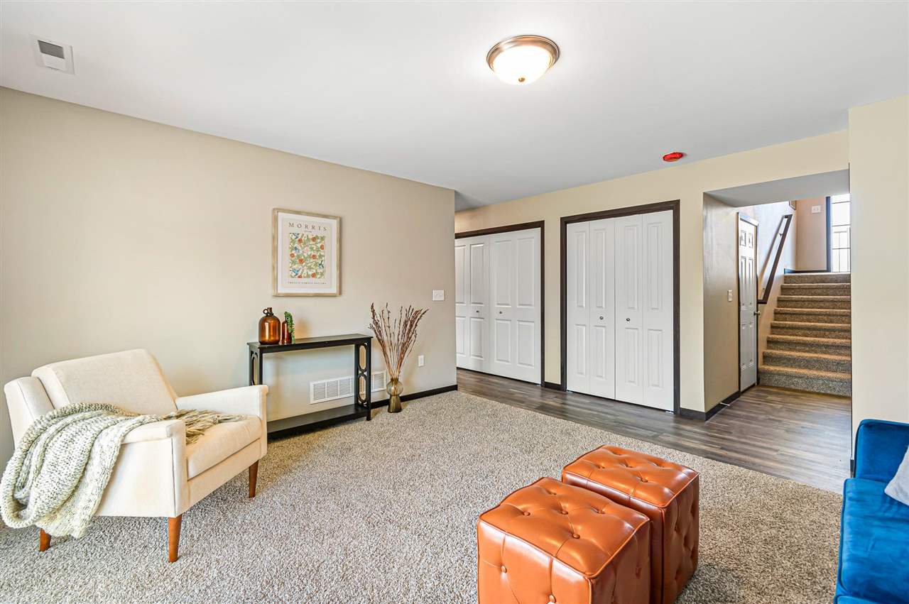 317-503 Chloe Dr