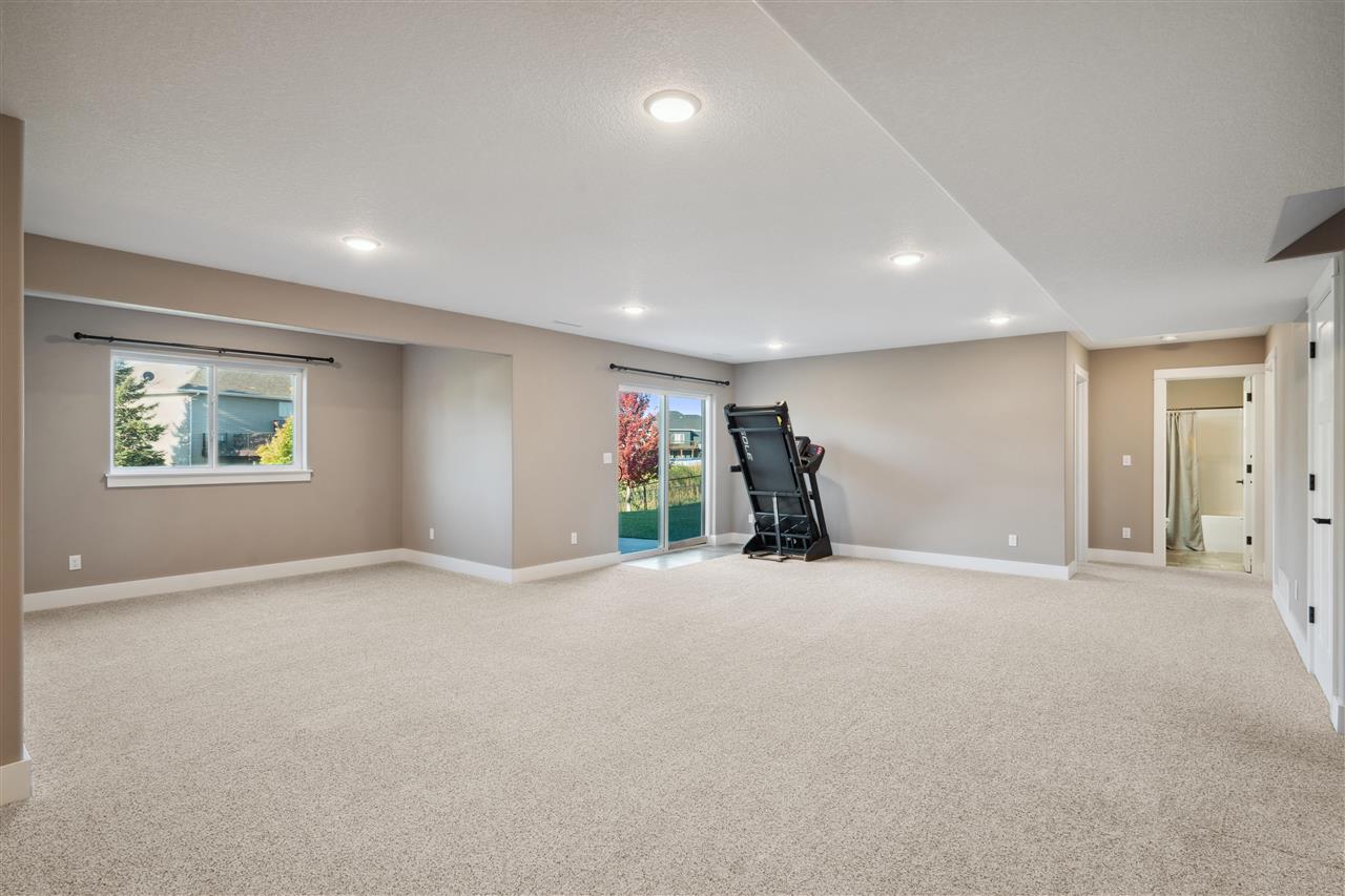 601 Valley Drive
