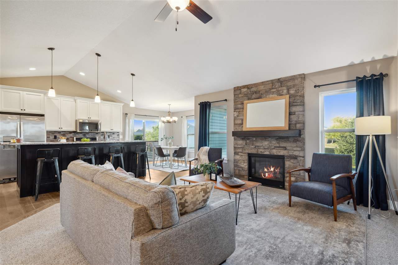 601 Valley Drive