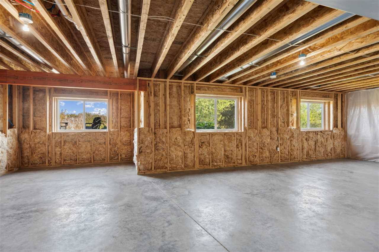 2113 Red Rock Dr. SW