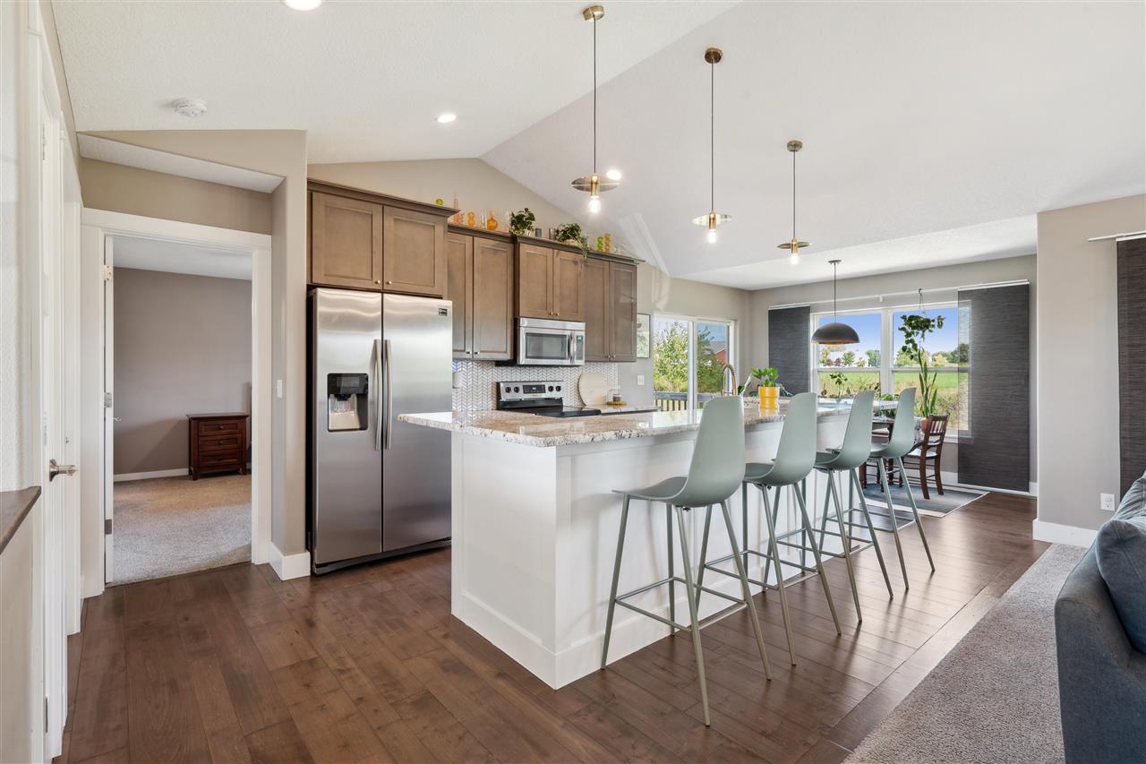 2113 Red Rock Dr. SW