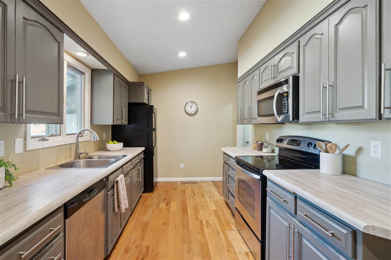 1487 Valley View Drive