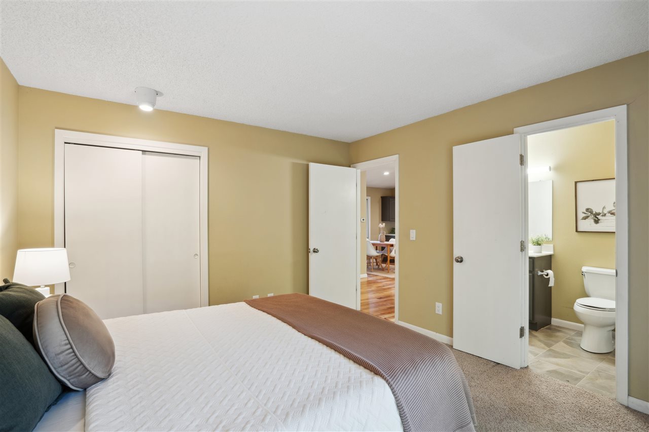 1487 Valley View Drive