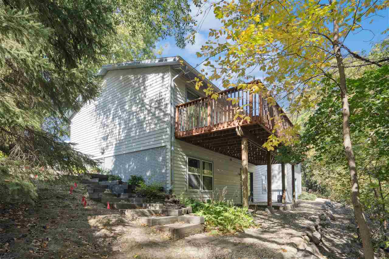1487 Valley View Drive