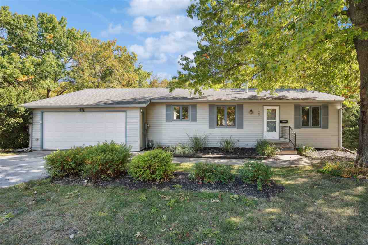 1487 Valley View Drive