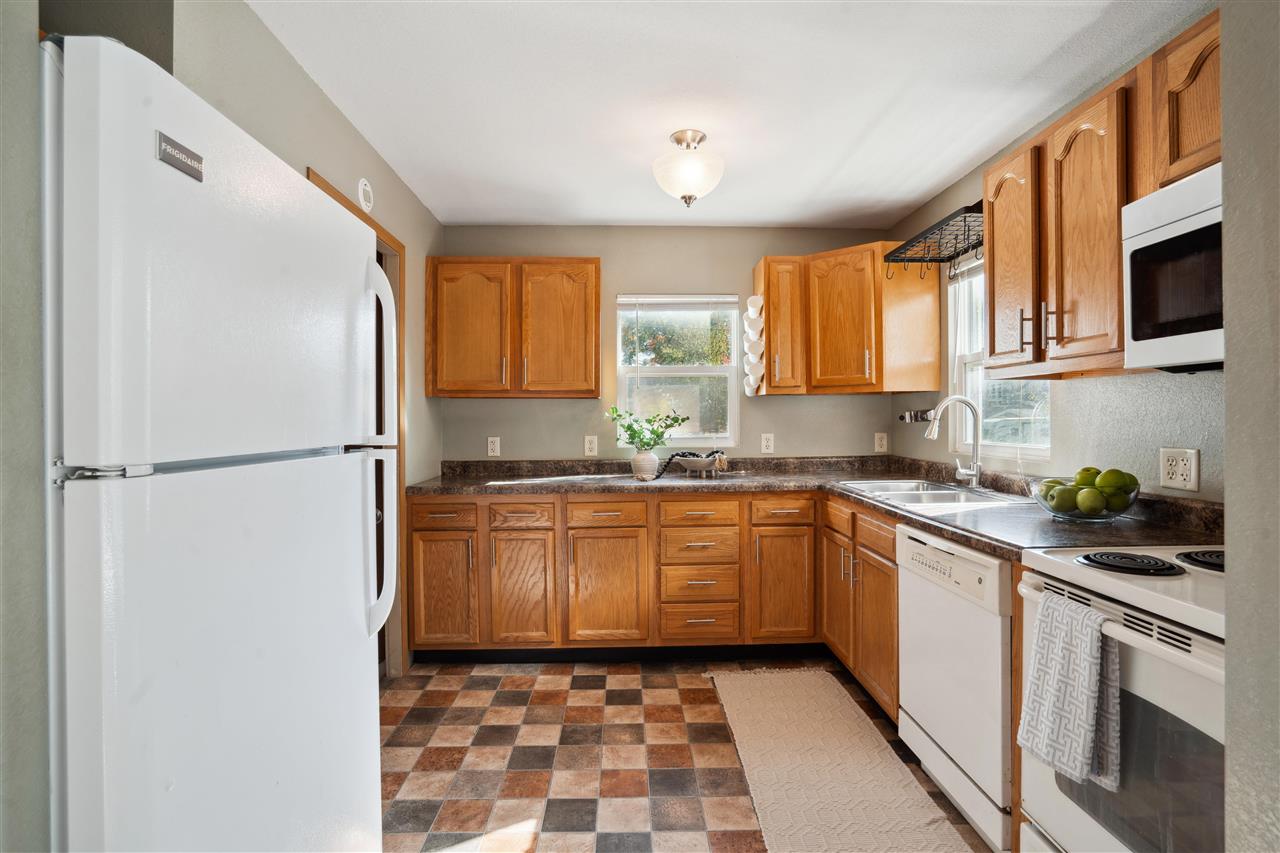304 E 5th Street