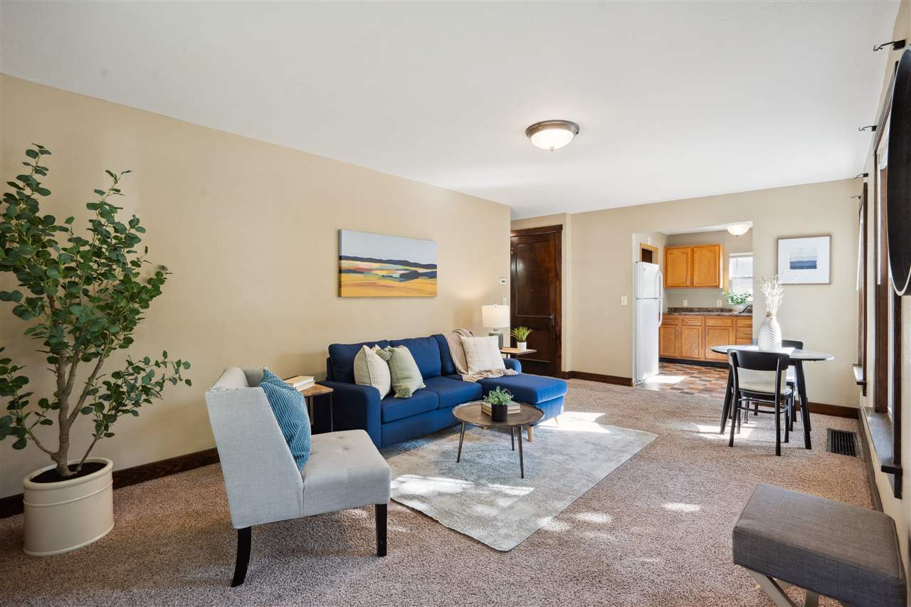 304 E 5th Street