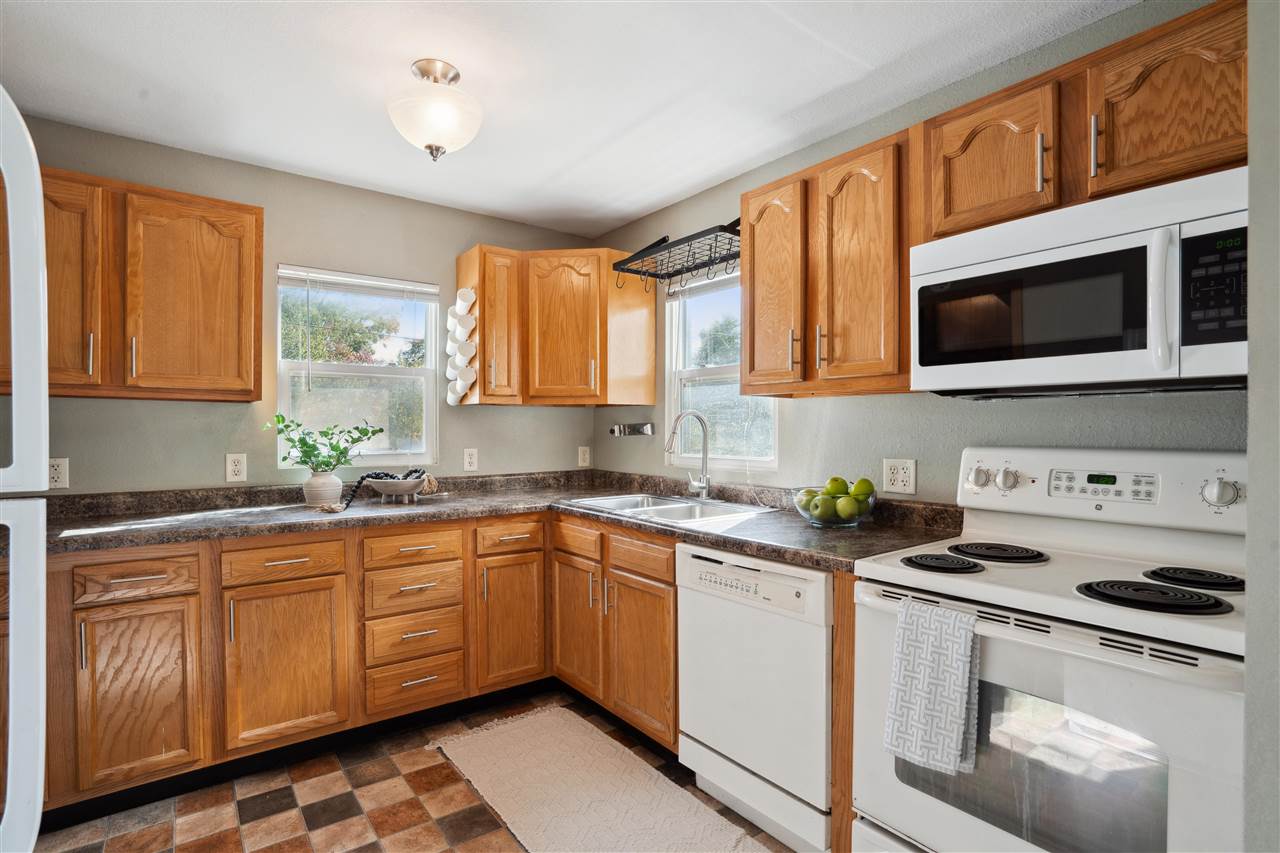 304 E 5th Street