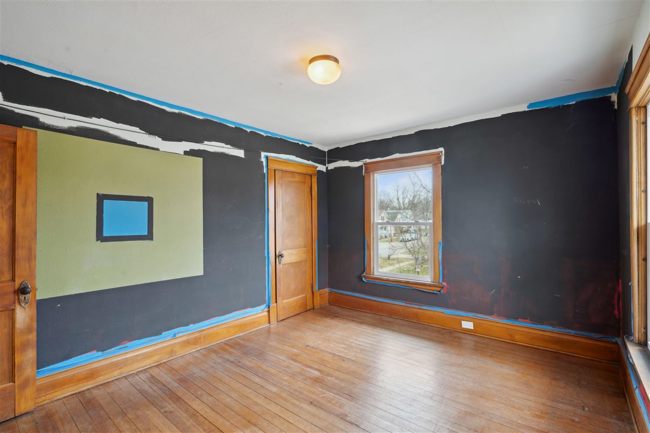 1561 4th Ave SE