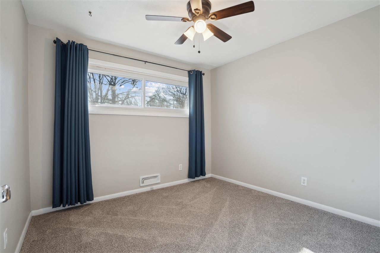 1302 Hertz Drive SE