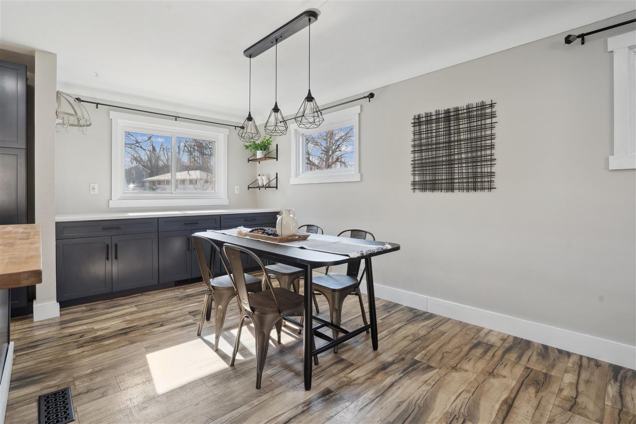 1302 Hertz Drive SE