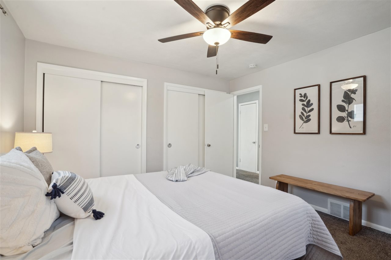 1302 Hertz Drive SE