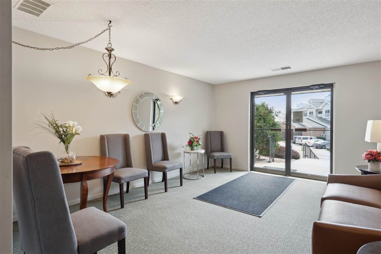 2131 1st Ave SE Unit: 208