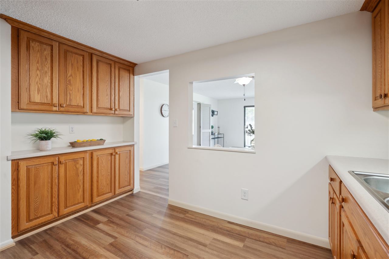 2131 1st Ave SE Unit: 208