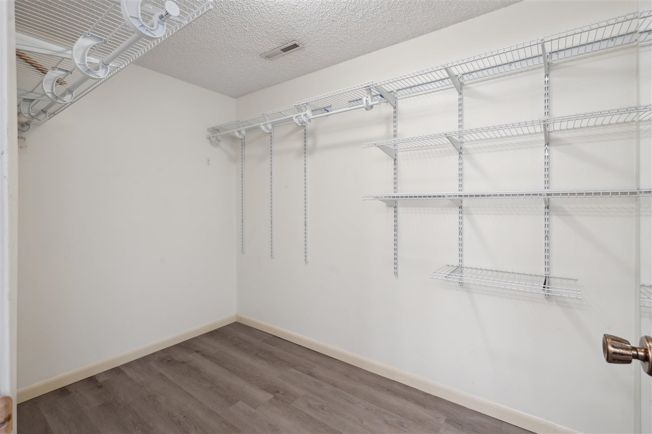 2131 1st Ave SE Unit: 208