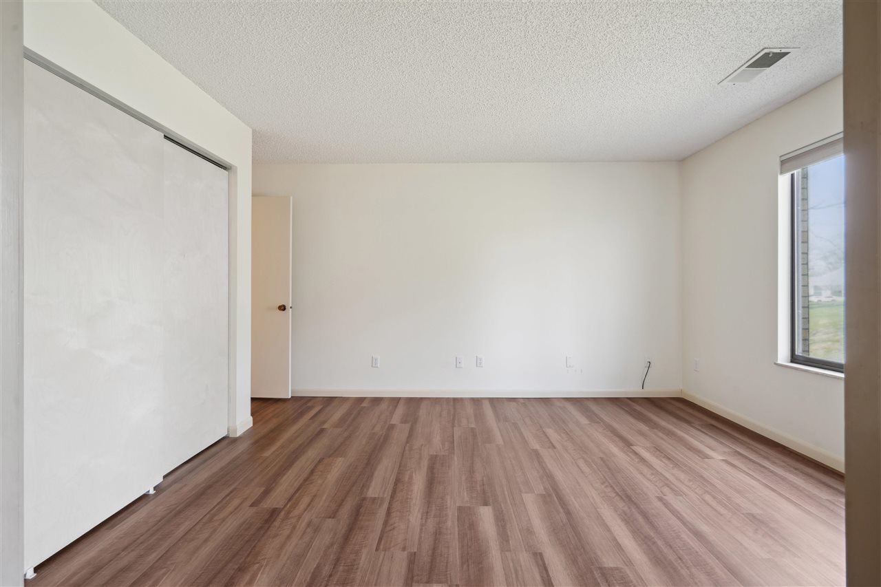 2131 1st Ave SE Unit: 208