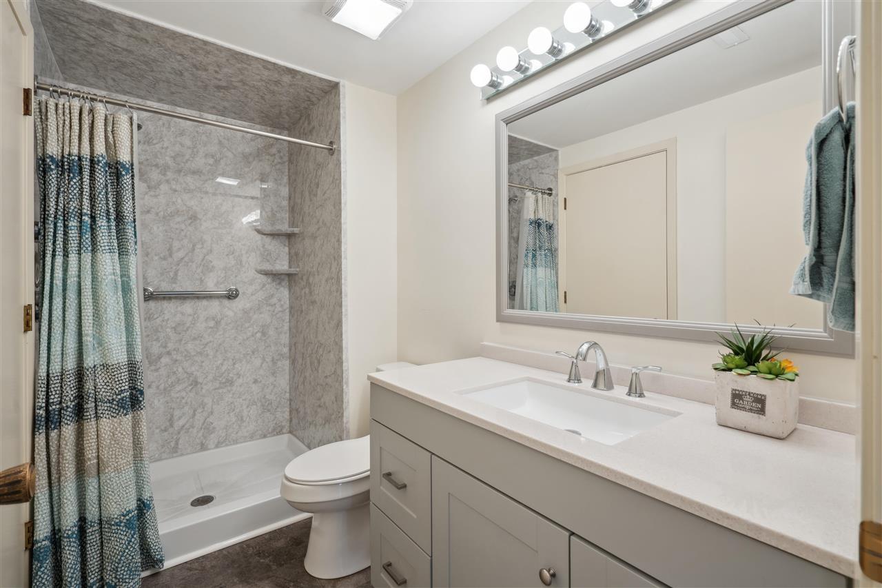 2131 1st Ave SE Unit: 208