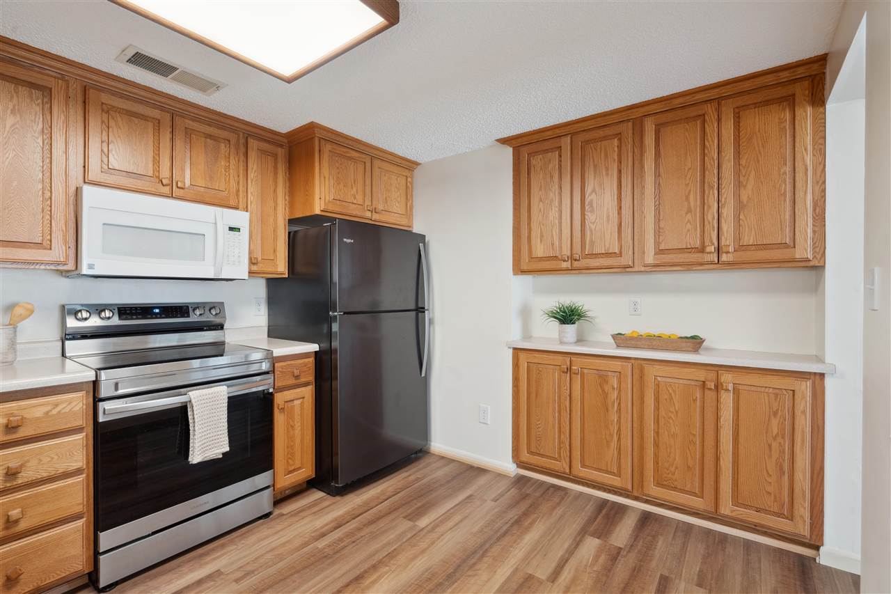 2131 1st Ave SE Unit: 208