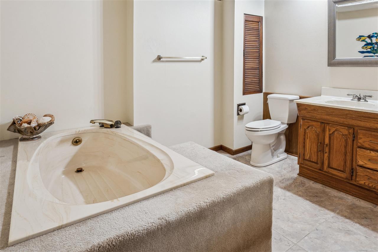 710 Grant Wood Dr. SE