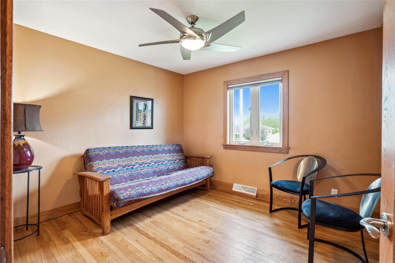 710 Grant Wood Dr. SE
