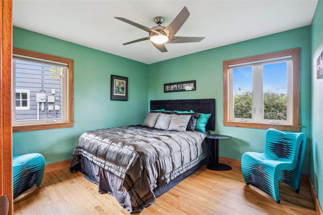 710 Grant Wood Dr. SE