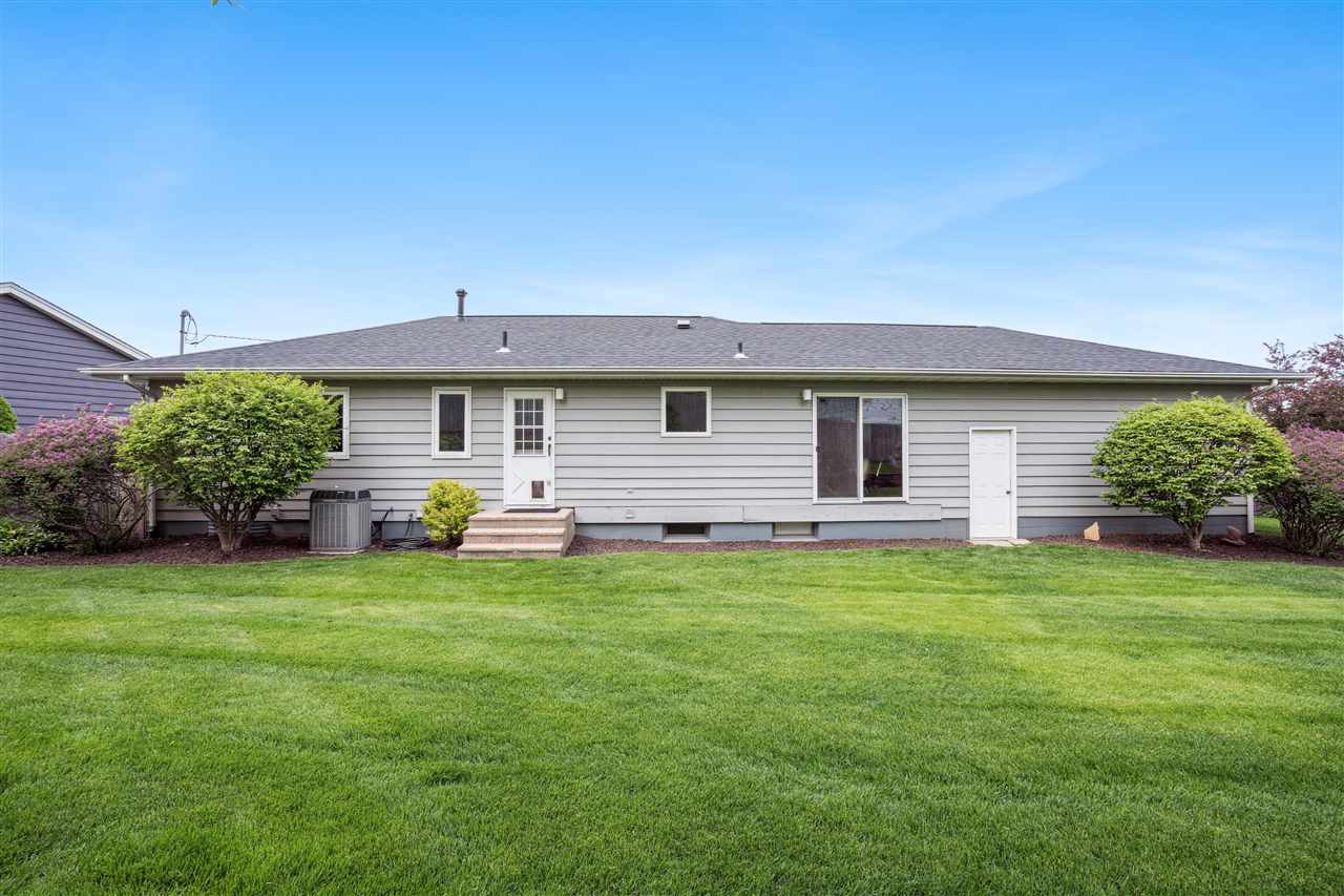 710 Grant Wood Dr. SE