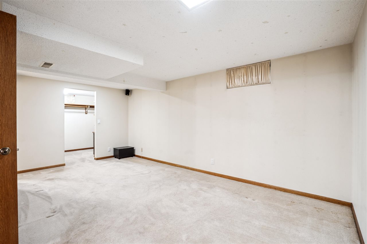 710 Grant Wood Dr. SE