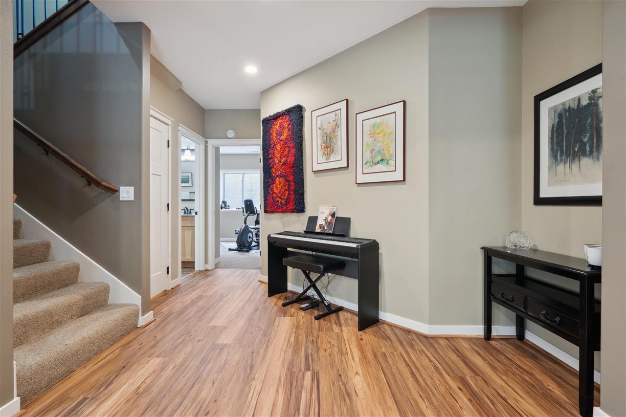 4010 Windham Woods Ct SE