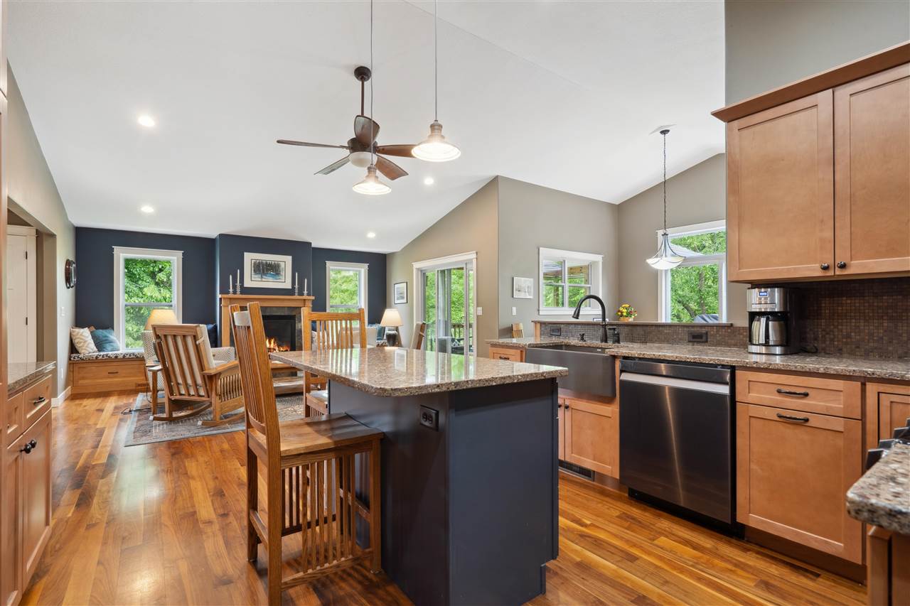 4010 Windham Woods Ct SE