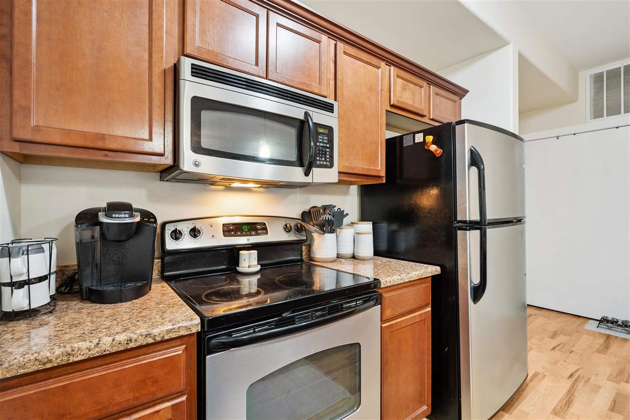 1848 W Benton Street Unit: 303