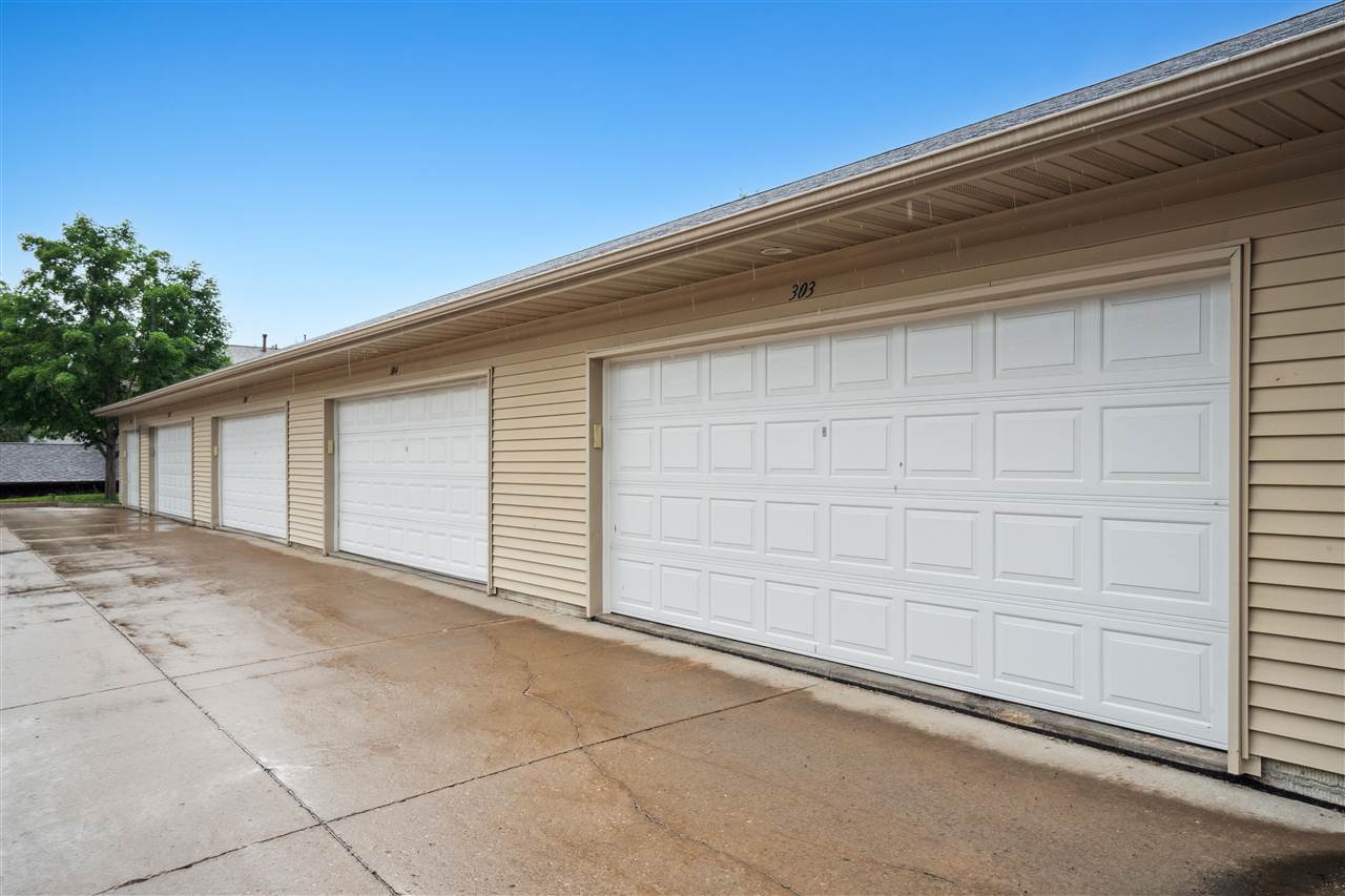 1848 W Benton Street Unit: 303