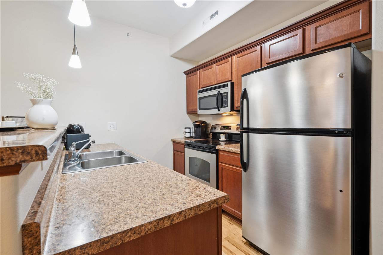 1848 W Benton Street Unit: 303