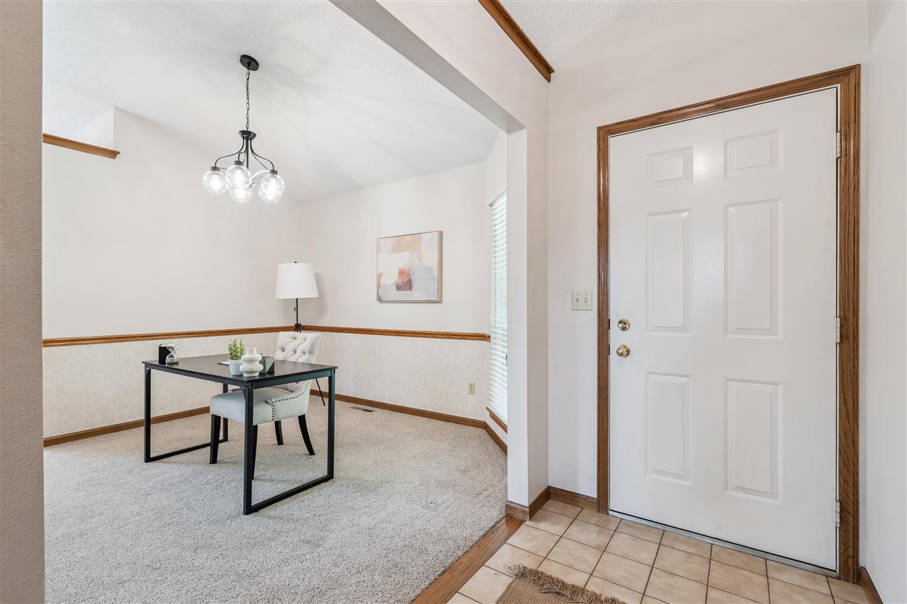 329 Stoney Creek Rd NW