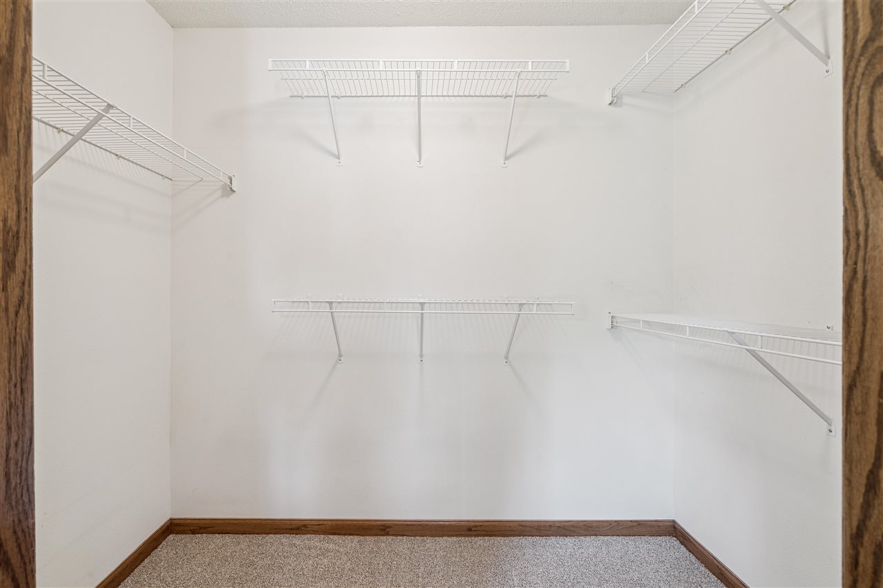329 Stoney Creek Rd NW