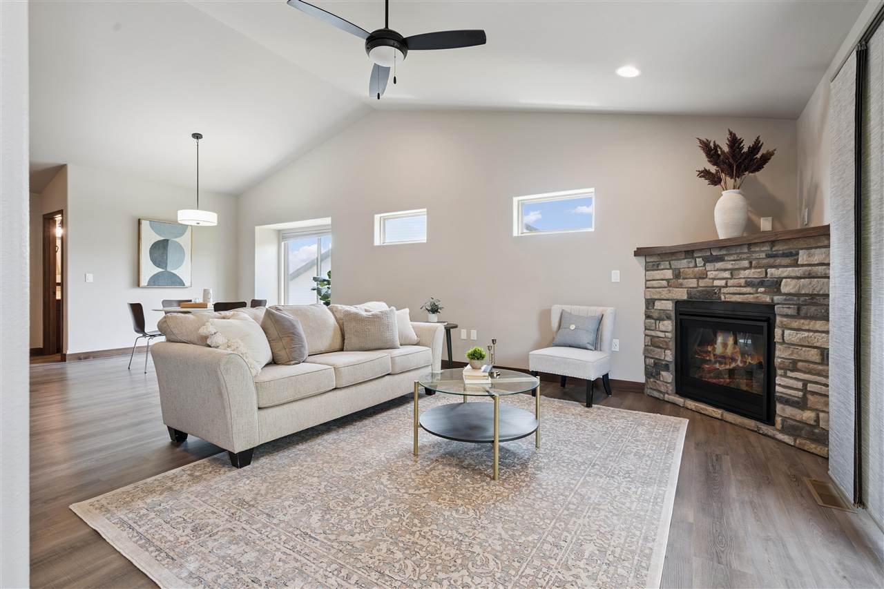 713 Hillside Drive