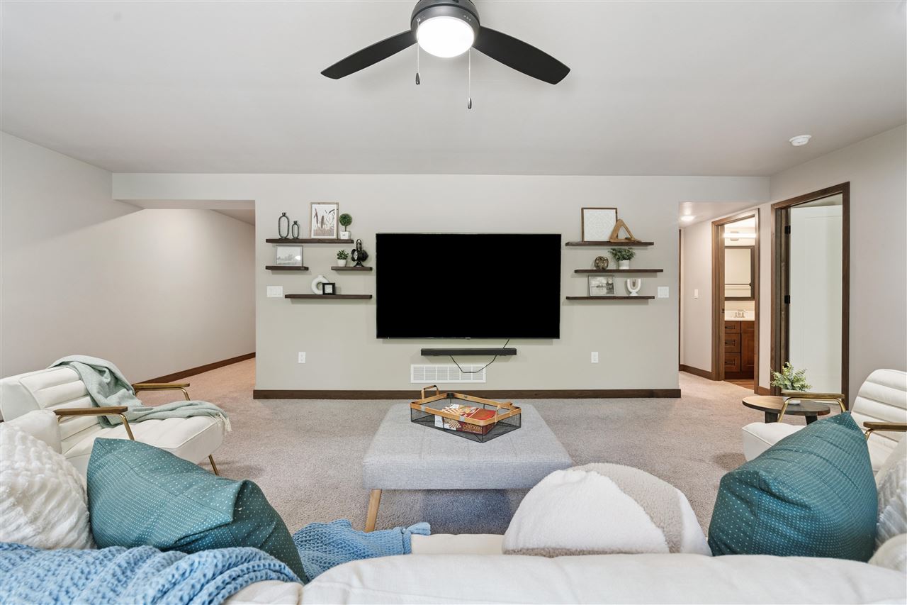 713 Hillside Drive