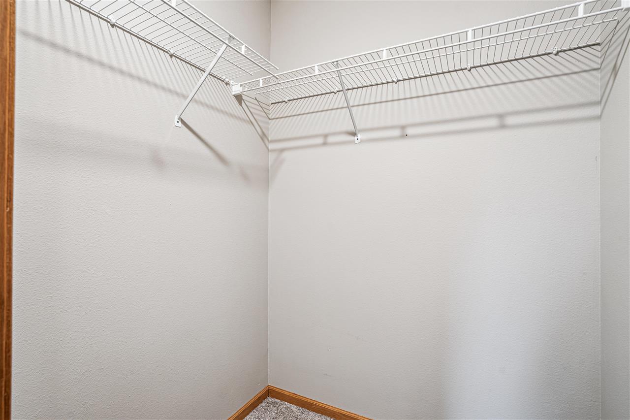 780 Magnolia Ln Unit: 4