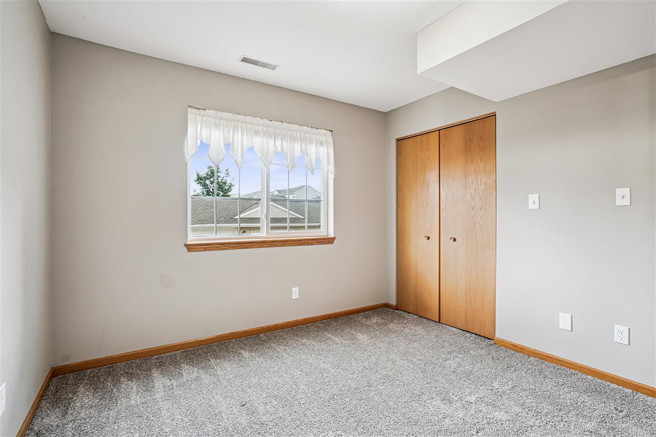 780 Magnolia Ln Unit: 4