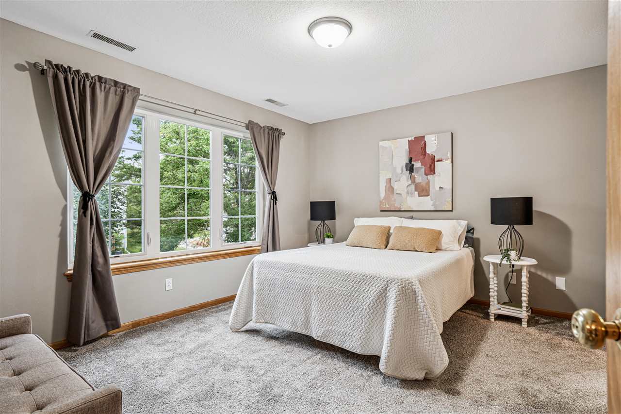 780 Magnolia Ln Unit: 4