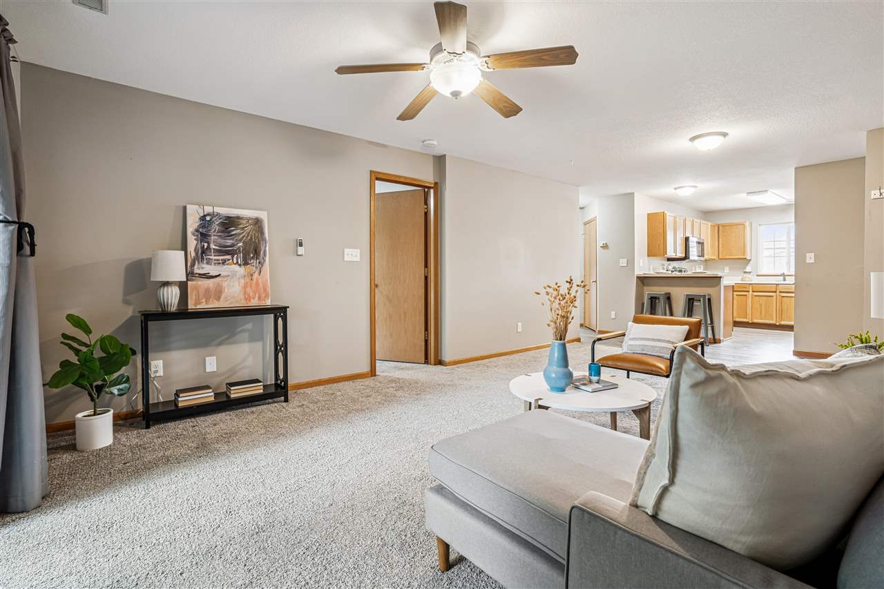 780 Magnolia Ln Unit: 4