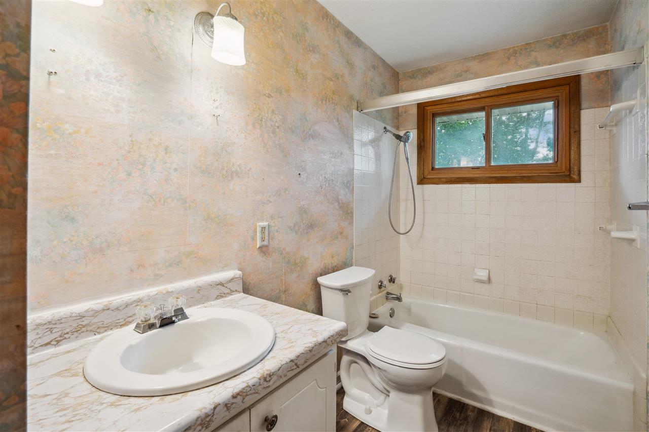 2625 Towne House Dr NE