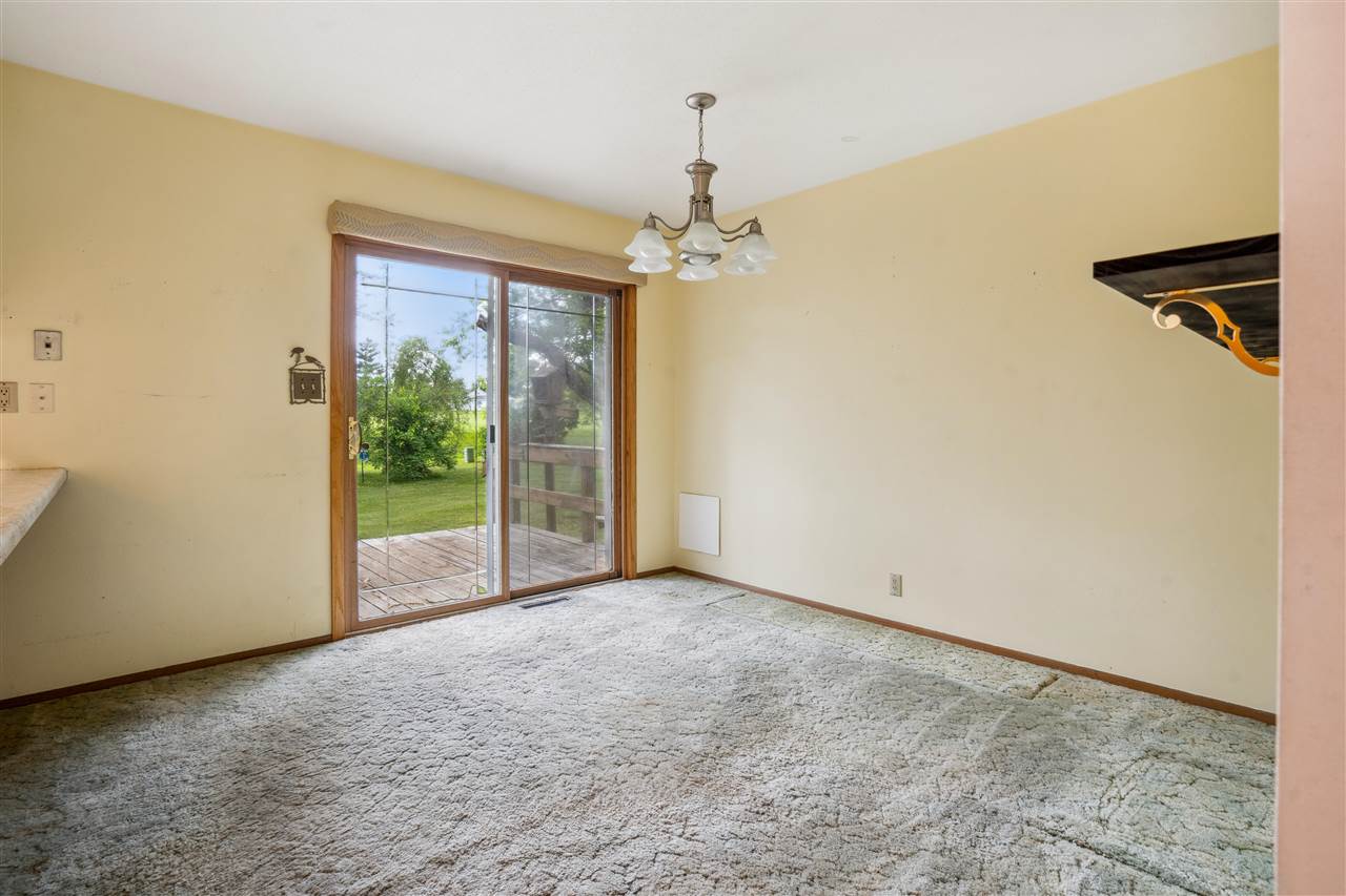 2625 Towne House Dr NE
