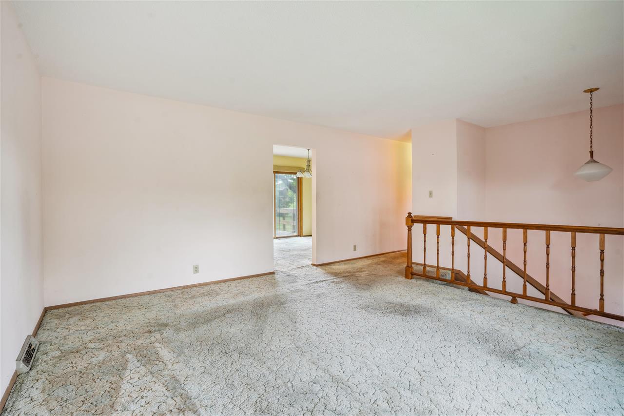 2625 Towne House Dr NE