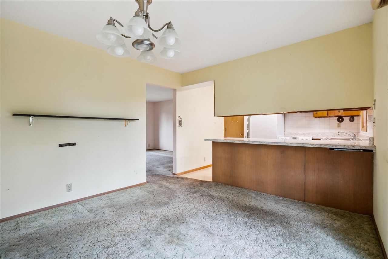 2625 Towne House Dr NE