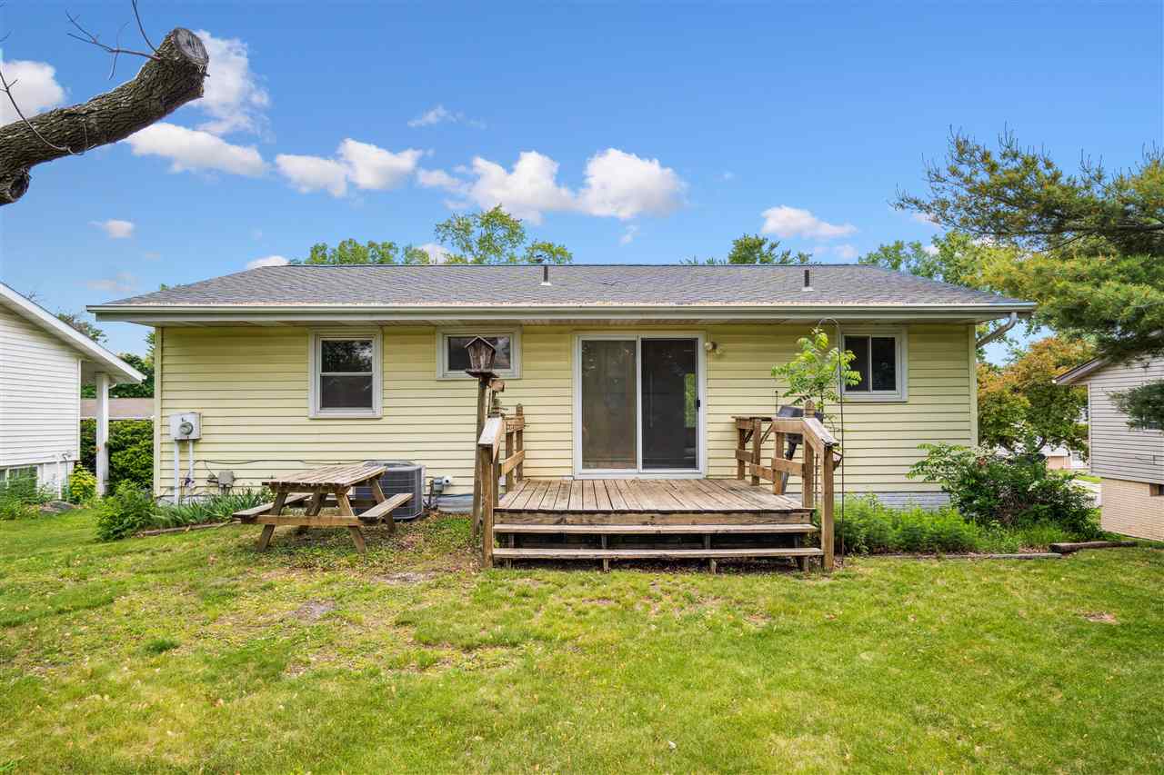 2625 Towne House Dr NE