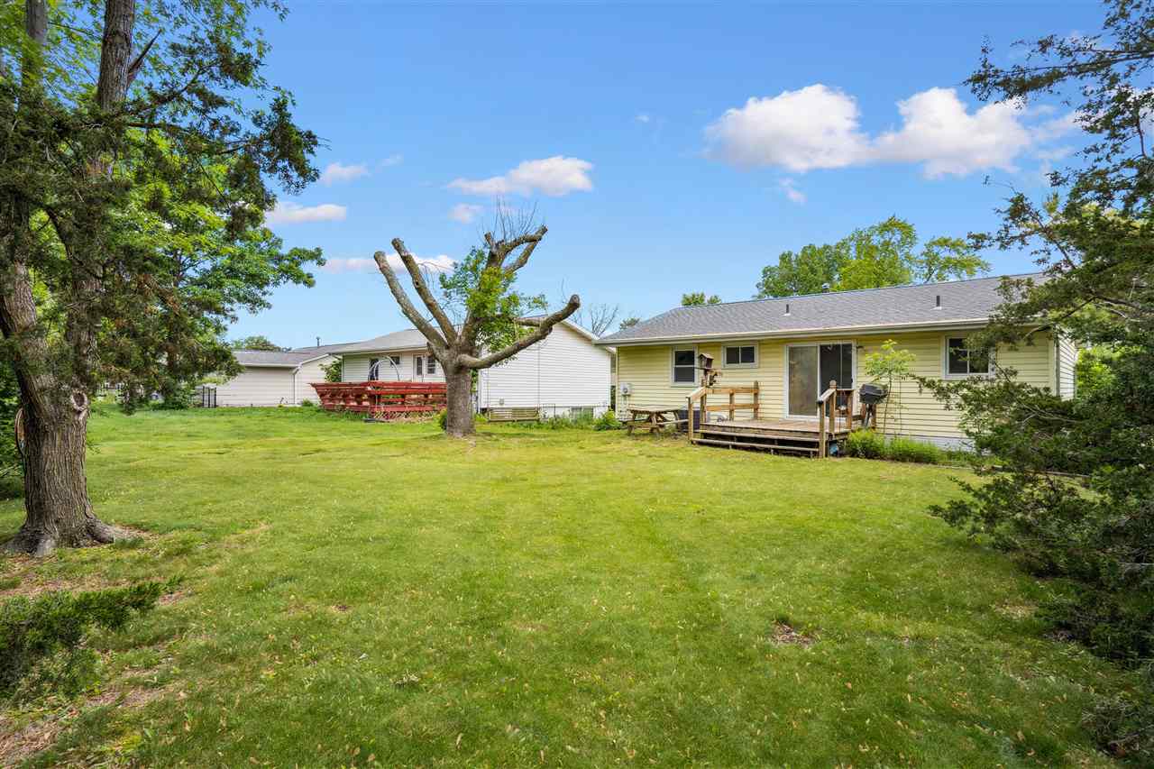 2625 Towne House Dr NE