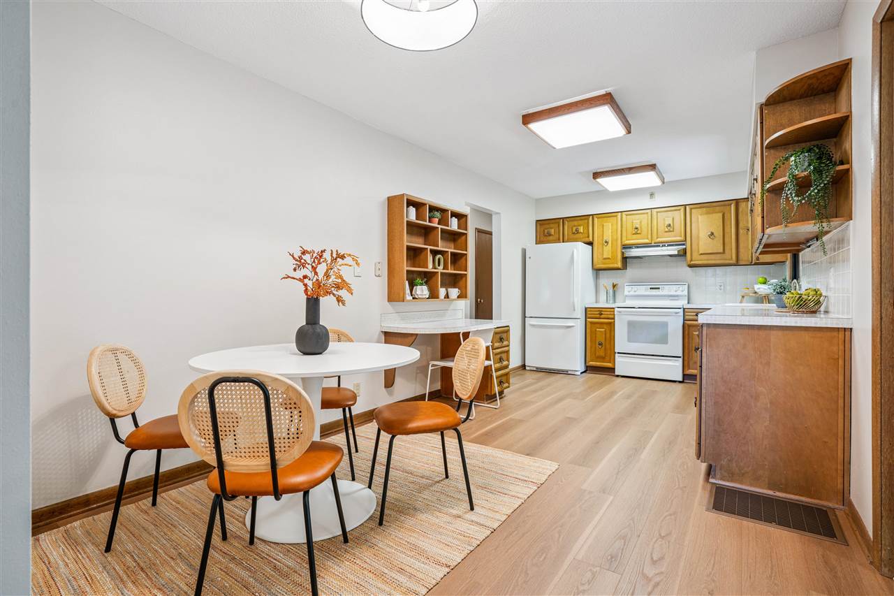 421 Pleasant View Dr. NE