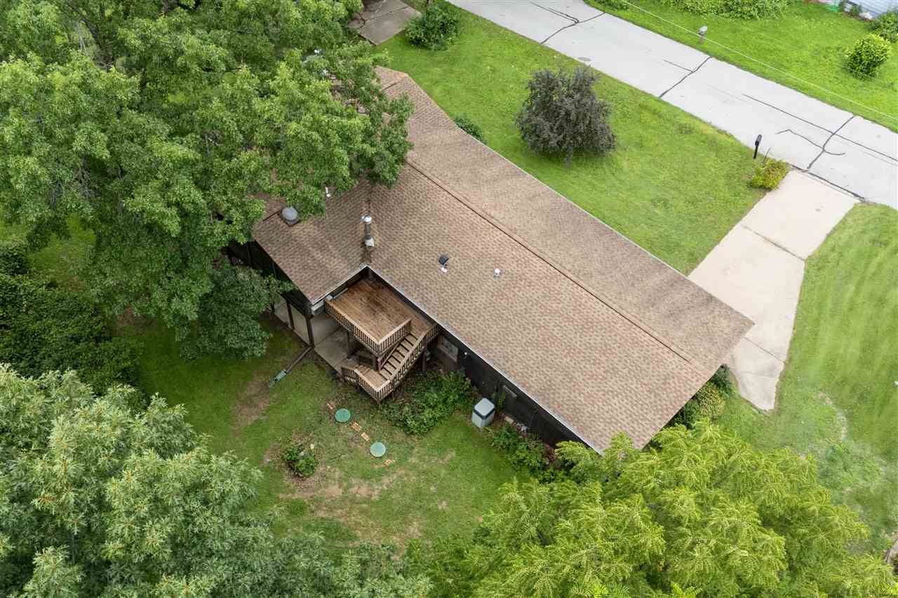 421 Pleasant View Dr. NE