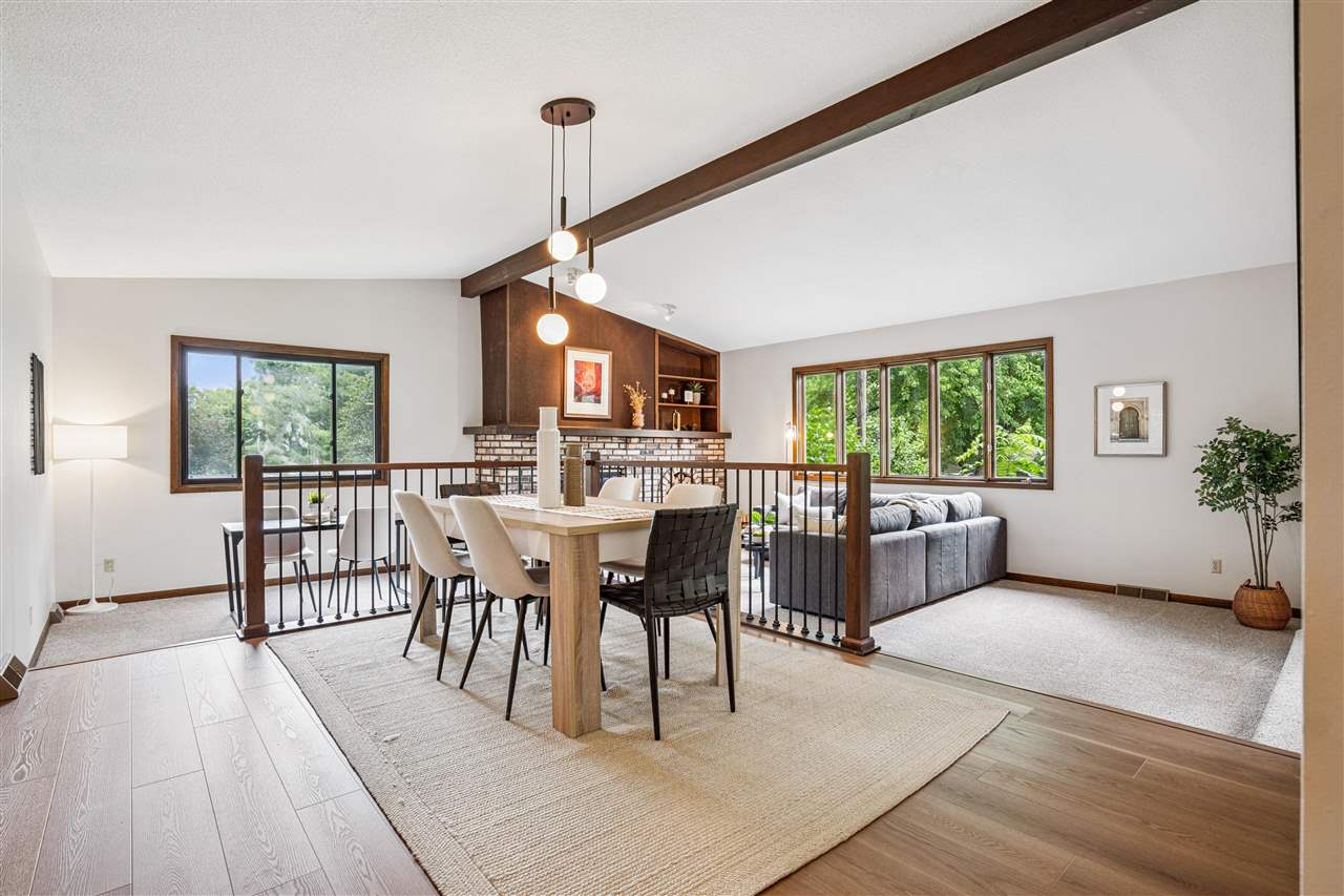 421 Pleasant View Dr. NE