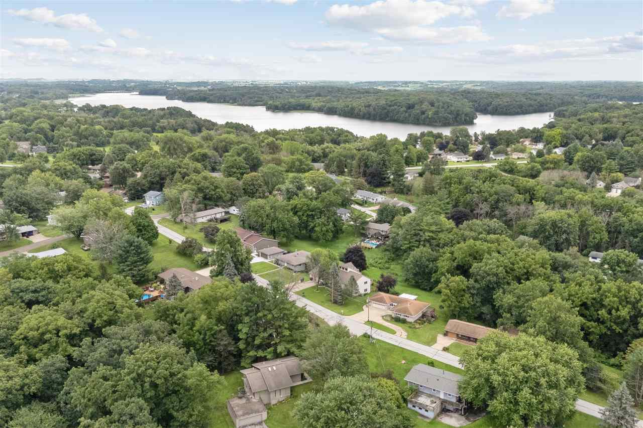421 Pleasant View Dr. NE